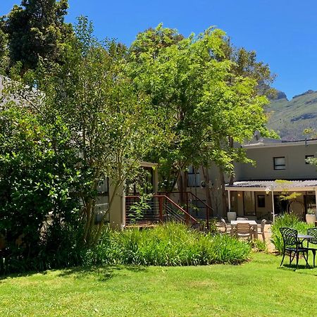Alluvia Boutique Winery & Luxury Accommodation Stellenbosch Rum bild The garden of the Cape of Good Hope Centre