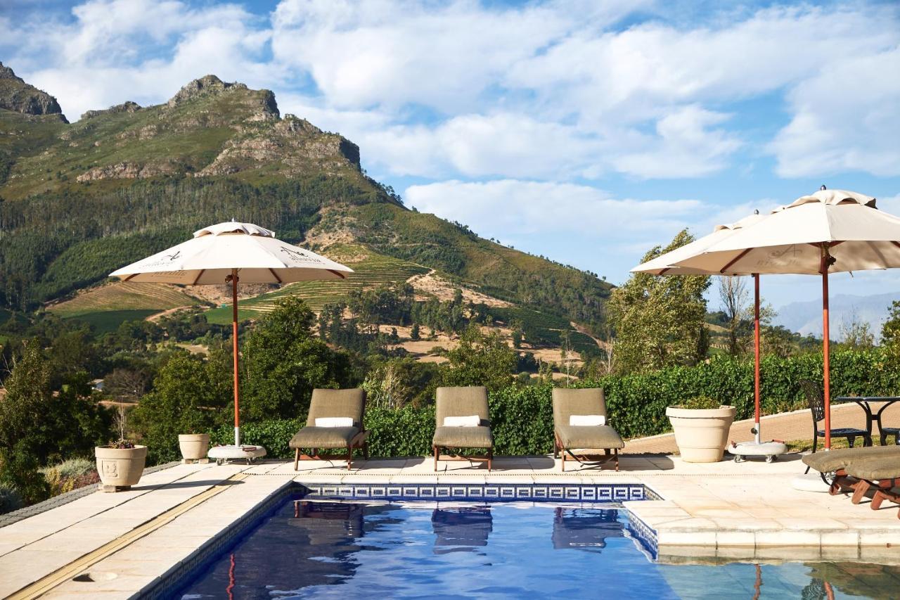 Alluvia Boutique Winery & Luxury Accommodation Stellenbosch Exteriör bild The swimming pool at the hotel