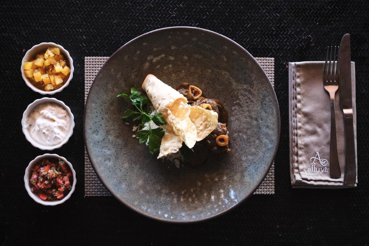 Alluvia Boutique Winery & Luxury Accommodation Stellenbosch Exteriör bild A dish at the restaurant