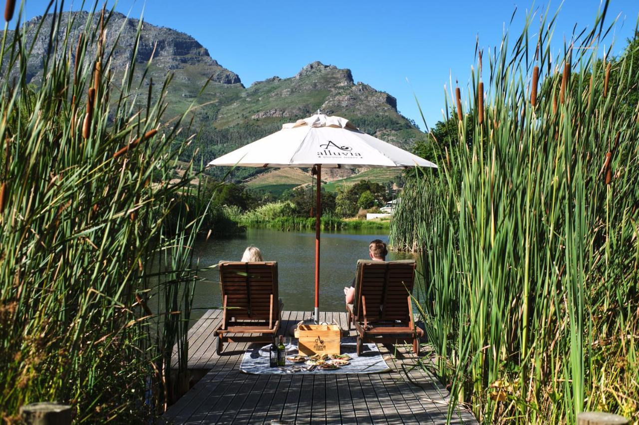 Alluvia Boutique Winery & Luxury Accommodation Stellenbosch Exteriör bild The deck at the restaurant