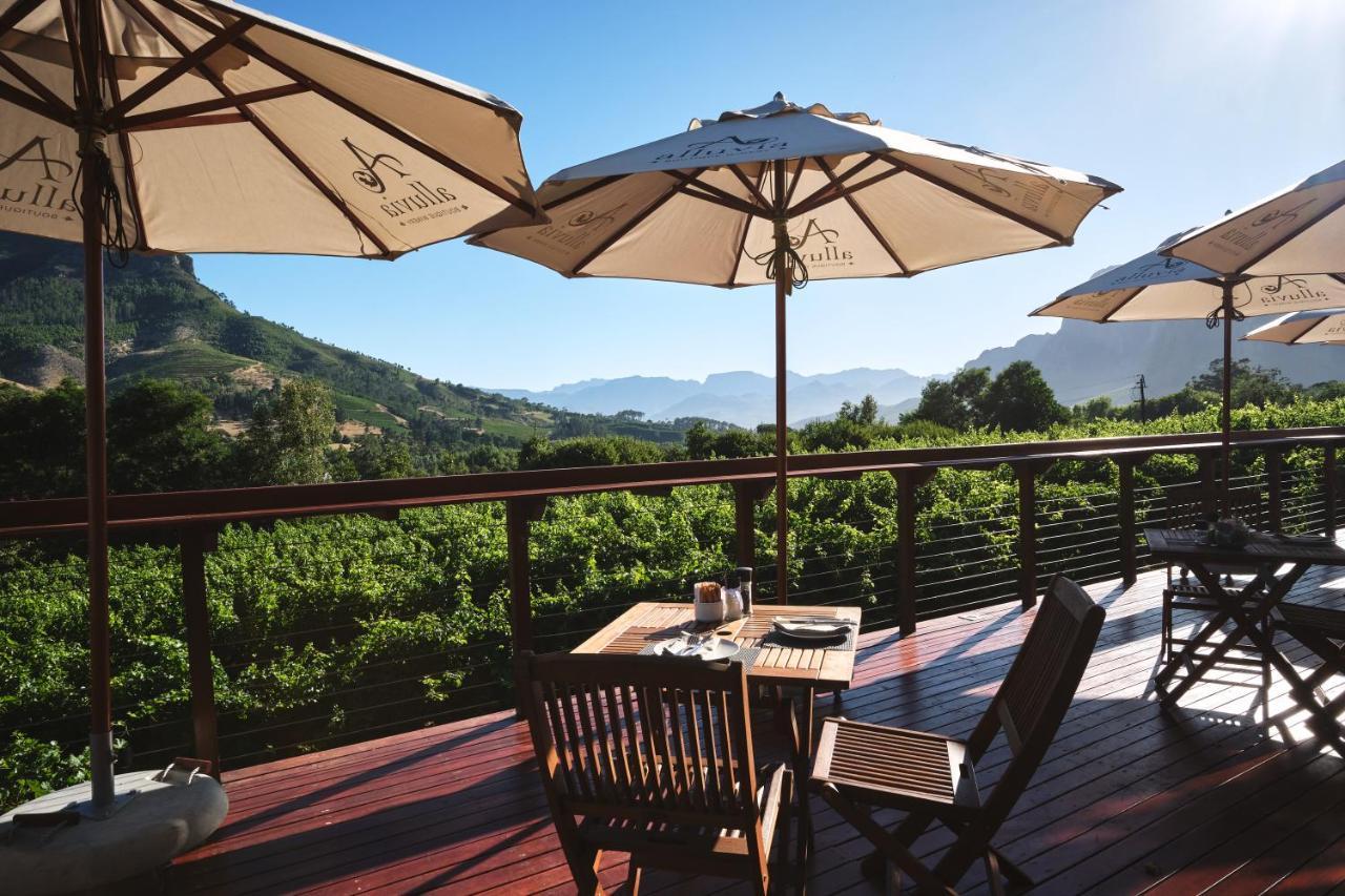 Alluvia Boutique Winery & Luxury Accommodation Stellenbosch Exteriör bild The restaurant at the Château de Chaumont