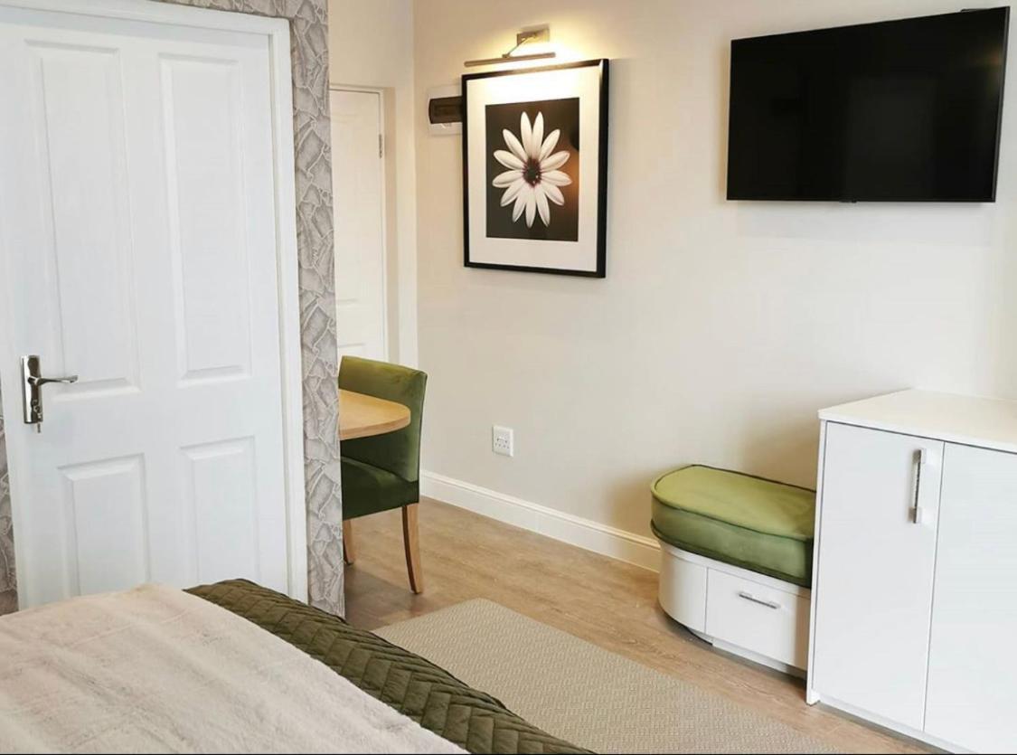 Alluvia Boutique Winery & Luxury Accommodation Stellenbosch Rum bild A room at the hotel
