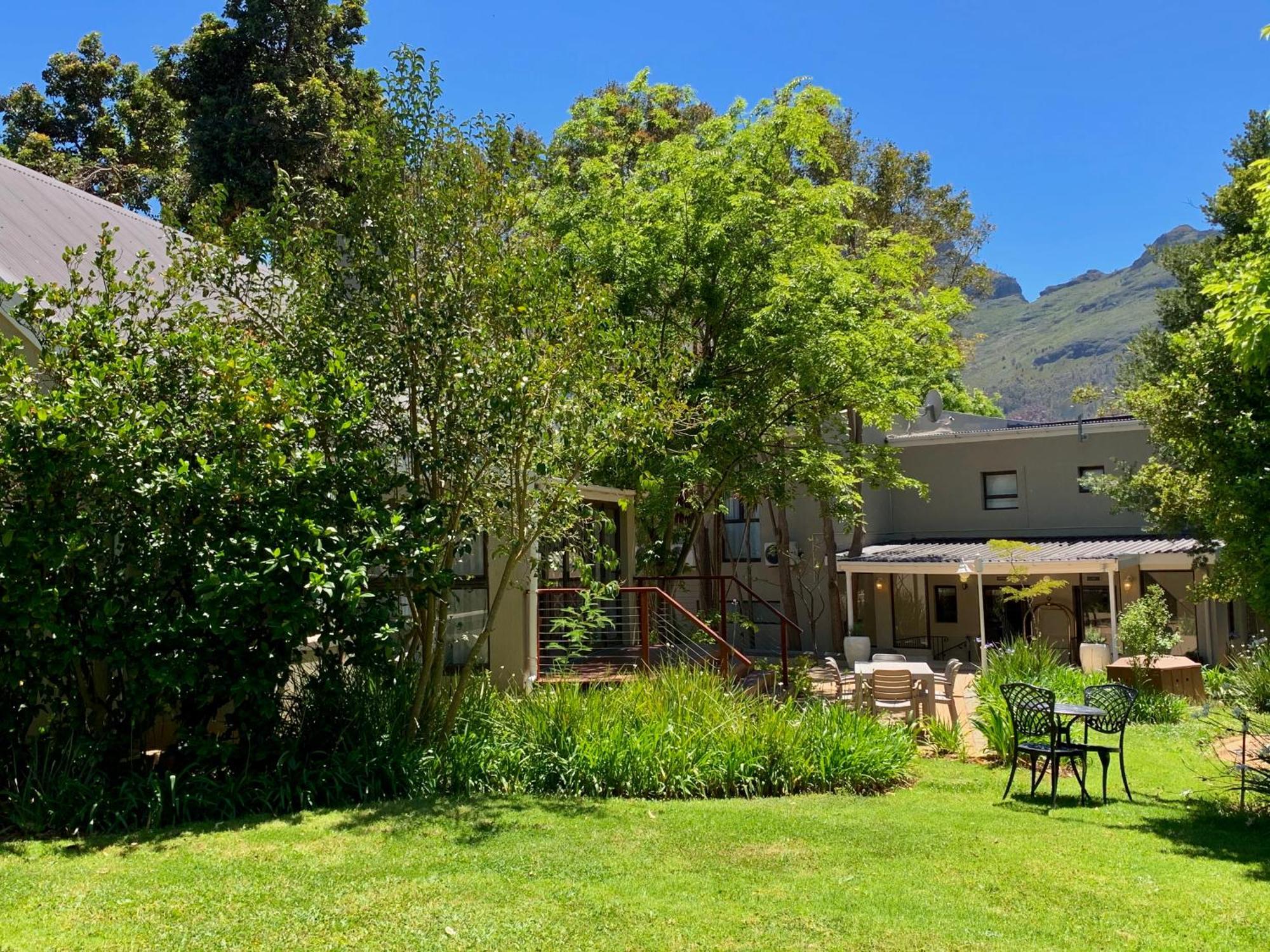 Alluvia Boutique Winery & Luxury Accommodation Stellenbosch Rum bild The garden of the Cape of Good Hope Centre
